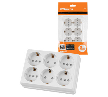 Розетка шестиместная 2П+3 открытой установки IP20 16A с защитными шторками белая 