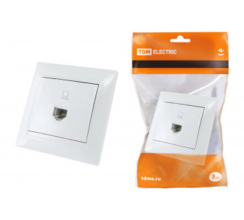 Розетка компьютерная RJ45  белая 